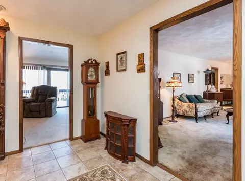 Entry Way - 511 Deerpath Dr, Winthrop Harbor, IL 60096 photo 1 of 1