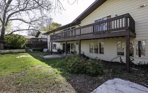 Exterior - 511 Deerpath Dr, Winthrop Harbor, IL 60096 photo 9 of 12