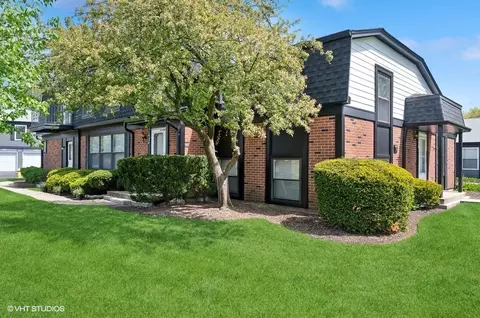 1454 Inverrary Ln, Deerfield, IL 60015