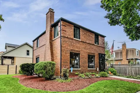 6544 W Palatine Ave, Chicago, IL 60631