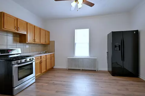 5104 N Austin Ave, Chicago, IL 60630 photo 11