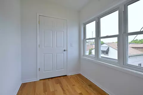 5104 N Austin Ave, Chicago, IL 60630 photo 24