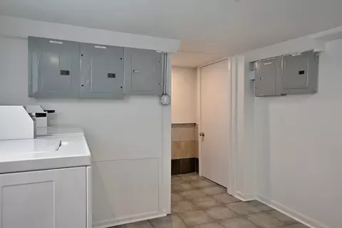 5104 N Austin Ave, Chicago, IL 60630 photo 16