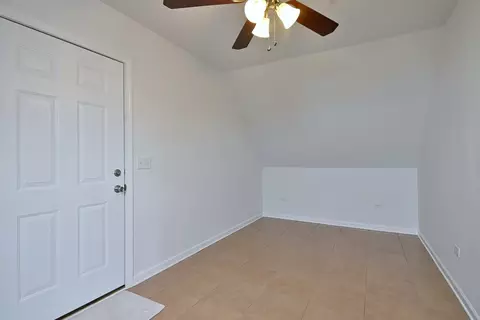 5104 N Austin Ave, Chicago, IL 60630 photo 39