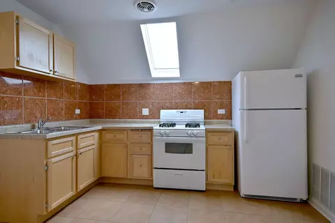 5104 N Austin Ave, Chicago, IL 60630 photo 37