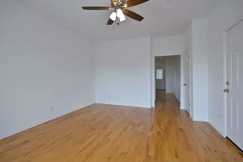 5104 N Austin Ave, Chicago, IL 60630 photo 47