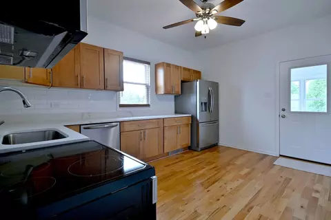 5104 N Austin Ave, Chicago, IL 60630 photo 25