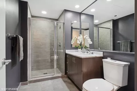 Bath - 60 E Monroe St #3308, Chicago, IL 60603 photo 4 of 4