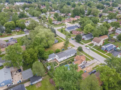 View/Area - 14922 Lawndale Ave, Midlothian, IL 60445 photo 6 of 6