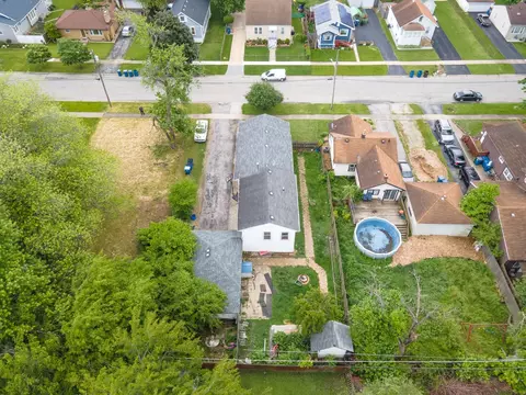 View/Area - 14922 Lawndale Ave, Midlothian, IL 60445 photo 4 of 6