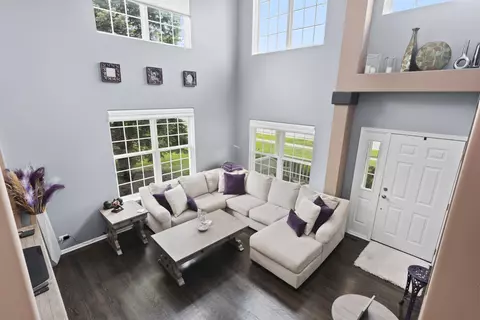 1629 Montclair Dr, Elgin, IL 60123 photo 9