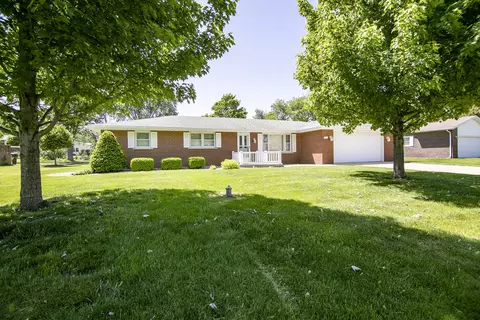 1416 N Samara Ave, Kankakee, IL 60901