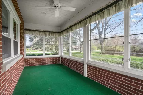 Exterior - 745 Konen Ave, Aurora, IL 60505 photo 3 of 4