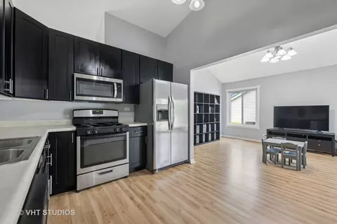 Kitchen - 1247 Trinity Dr, Carol Stream, IL 60188 photo 2 of 2