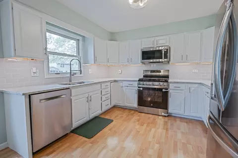 1706 Childs St, Wheaton, IL 60187 photo 5