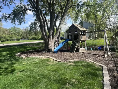 1706 Childs St, Wheaton, IL 60187 photo 25