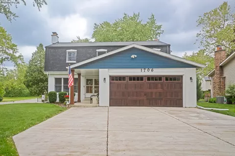 1706 Childs St, Wheaton, IL 60187