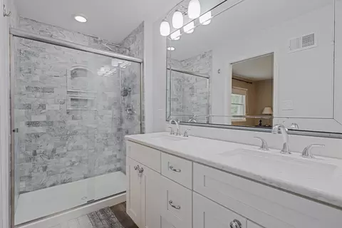 1706 Childs St, Wheaton, IL 60187 photo 9