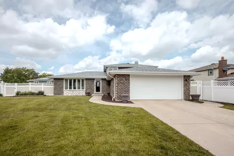 8440 Anvil Pl, Tinley Park, IL 60487