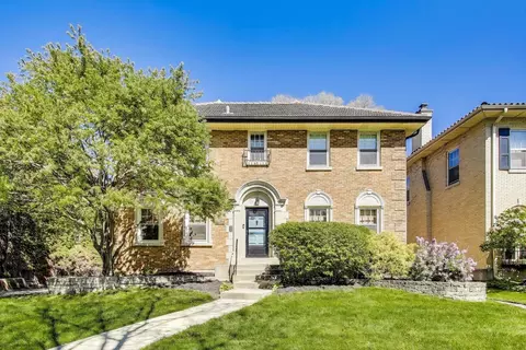 1126 N Grove Ave, Oak Park, IL 60302