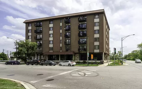 8359 W Addison St #503, Chicago, IL 60634