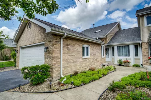 17325 Lakebrook Dr, Orland Park, IL 60467