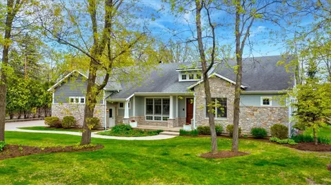 26801 N Longwood Rd, Lake Forest, IL 60045