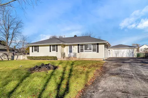 3019 Harris Dr, Joliet, IL 60431