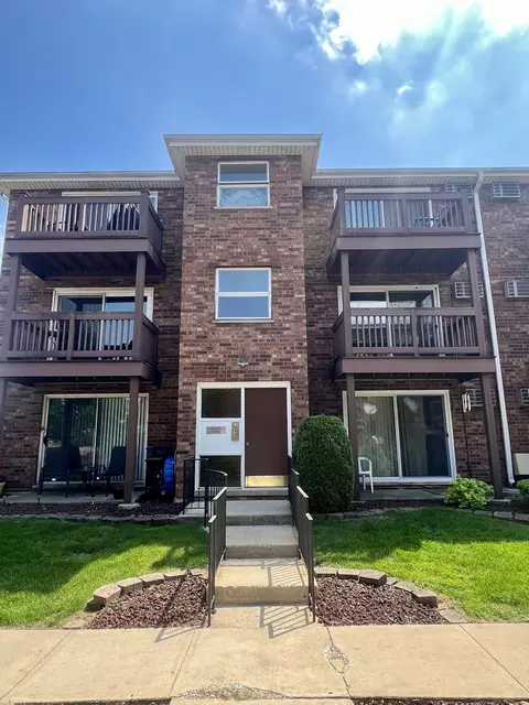 14810 Kilpatrick Ave #5E, Midlothian, IL 60445