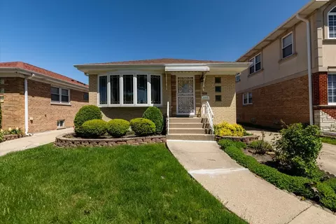 4717 N Newcastle Ave, Harwood Heights, IL 60706