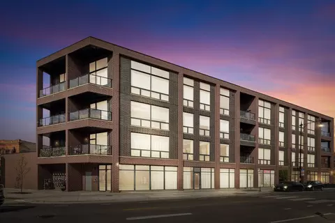 3101 N Ridgeway Ave #2C, Chicago, IL 60618