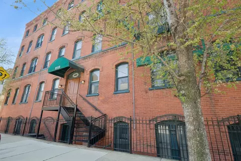 1117 W Fry St #10, Chicago, IL 60642