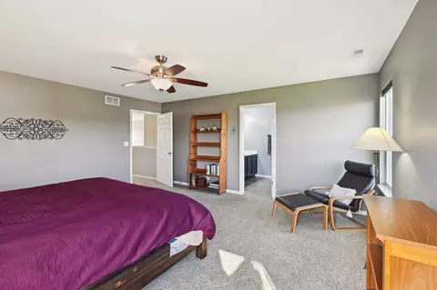 Bedroom - 3077 Wickenden Ave, Elgin, IL 60124 photo 2 of 7