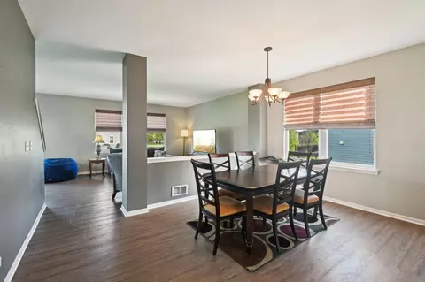 Dining - 3077 Wickenden Ave, Elgin, IL 60124 photo 2 of 2