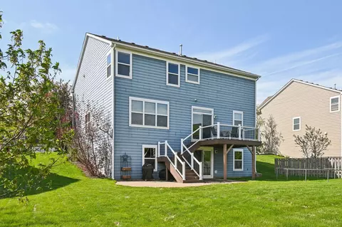 Exterior - 3077 Wickenden Ave, Elgin, IL 60124 photo 5 of 6