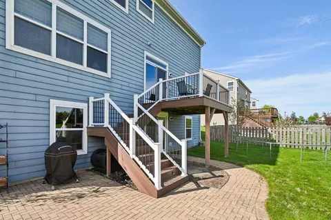 Exterior - 3077 Wickenden Ave, Elgin, IL 60124 photo 3 of 6