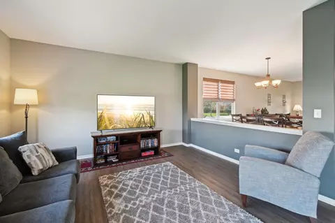 Other - 3077 Wickenden Ave, Elgin, IL 60124 photo 3 of 8