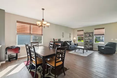 Dining - 3077 Wickenden Ave, Elgin, IL 60124 photo 1 of 2