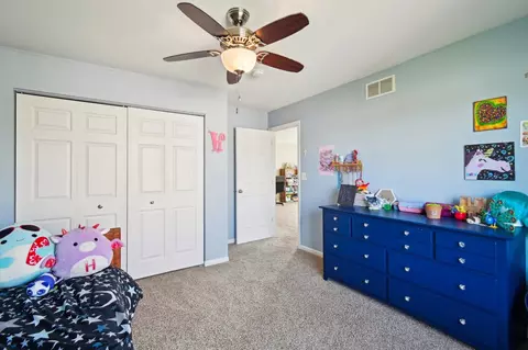 Bedroom - 3077 Wickenden Ave, Elgin, IL 60124 photo 4 of 7
