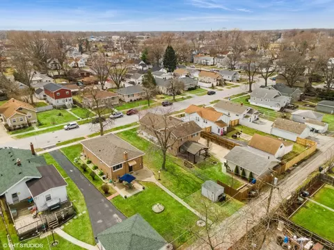 View/Area - 3434 Monroe St, Lansing, IL 60438 photo 4 of 5