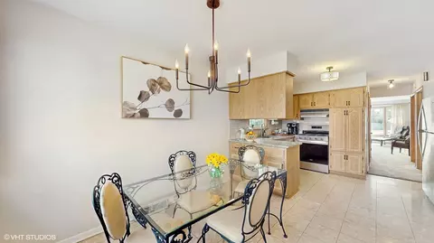 Dining - 3434 Monroe St, Lansing, IL 60438 photo 1 of 3