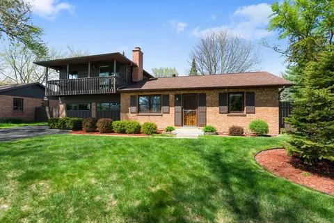 16 W340 94th Pl, Burr Ridge, IL 60527 photo 3
