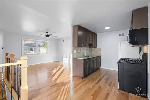 Other - 642 Gray Ct #0, Wheeling, IL 60090 photo 4 of 10