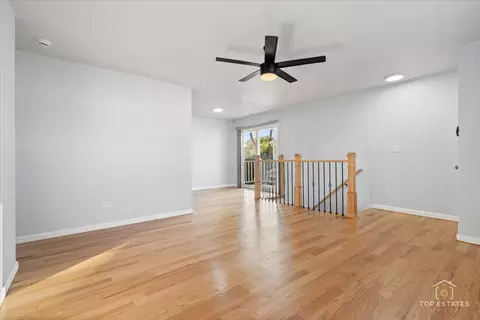 Living - 642 Gray Ct #0, Wheeling, IL 60090 photo 4 of 4