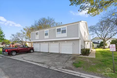 Exterior - 642 Gray Ct #0, Wheeling, IL 60090 photo 2 of 4