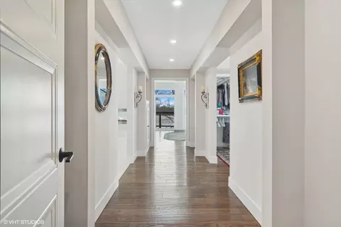 Entry Way - 1124 Blackhawk Ave, Mchenry, IL 60051 photo 2 of 2
