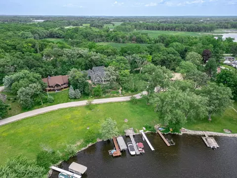 View/Area - 1124 Blackhawk Ave, Mchenry, IL 60051 photo 4 of 6