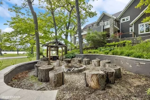 Exterior - 1124 Blackhawk Ave, Mchenry, IL 60051 photo 15 of 20