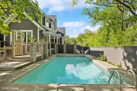 Exterior - 1124 Blackhawk Ave, Mchenry, IL 60051 photo 10 of 20