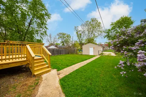 Exterior - 436 S Mckinley Ave, Kankakee, IL 60901 photo 7 of 10